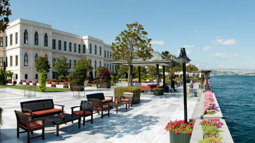 Top 5-Star Hotels in Istanbul: Luxury on the Shores of...
